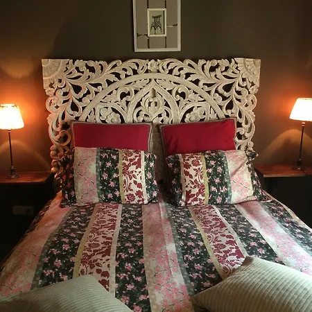 Konukevi Terre De Boheme 4*
