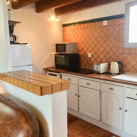 Pensionat Terre De Boheme 4*
